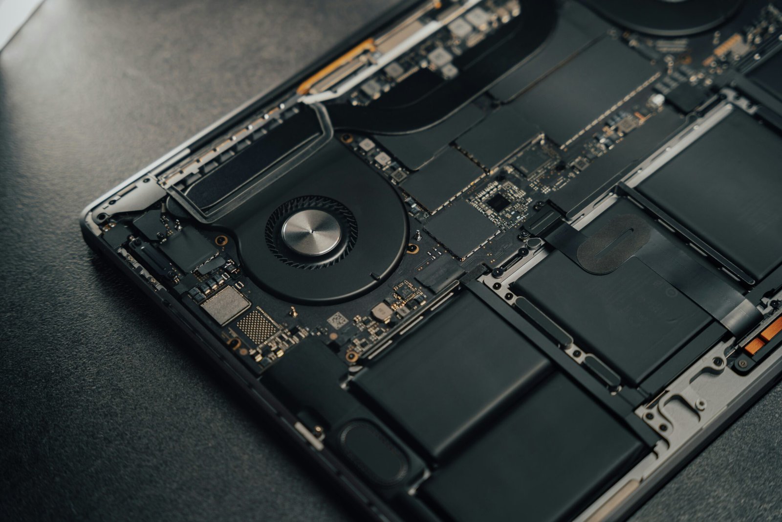 Apple Macbook Repair London | MacBook water damage repair london